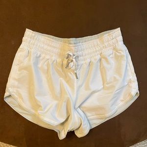 Lululemon Mid-Rise Reversible 3” Shorts